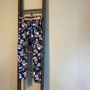 Fabletics size M leggings.
